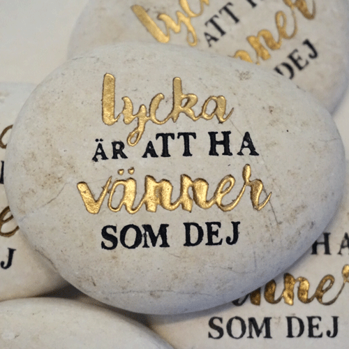 stenar med text