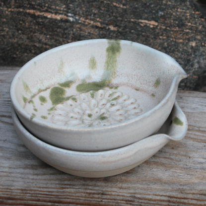 Bild på Vitlöksrivare Beige med skvätt